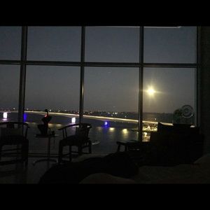 Meet your Posher, Cynthia